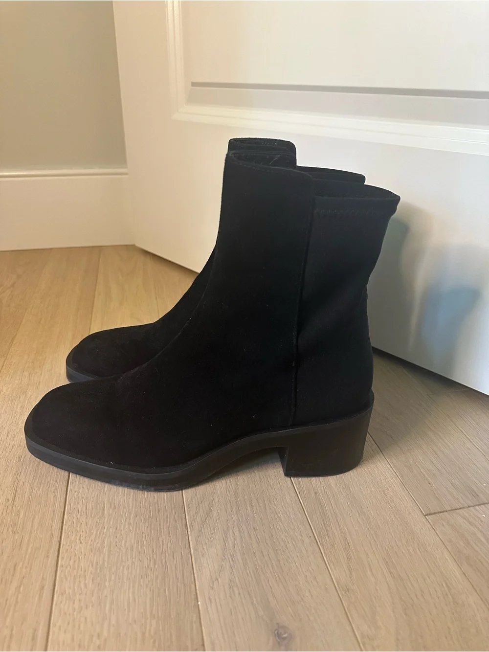Stuart Weitzman Kaia 5050 Classic Women's Black Chelsea Ankle Boots